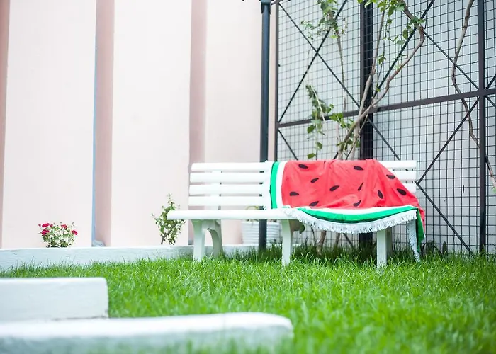 Ξενοδοχείο με διαμερίσματα Kahlua 2*