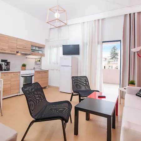 Kahlua Aparthotel 2*